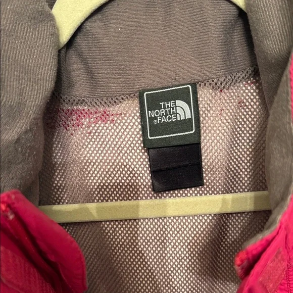 The North Face Fuchsia Hooded Jacket - Picture 7 of 7